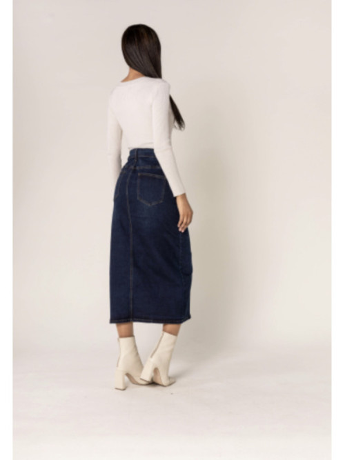 Jupe droite longue en jean stretch avec fente sur le devant Jupe droite longue en jean stretch avec fente sur le devant