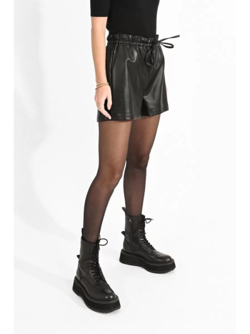 Short noir en cuir vegan Short noir en cuir vegan