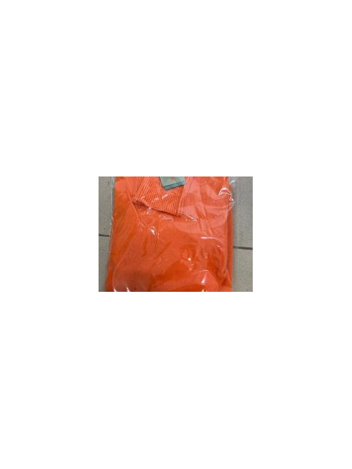Pull col roulé manches longues avec petits boutons