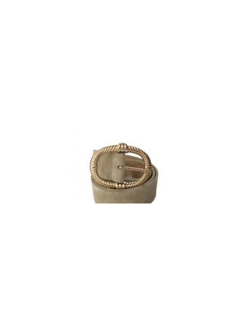 Ceinture en cuir à boucle dorée striée