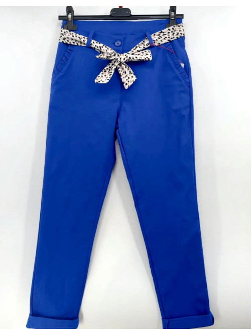Pantalon slim stretch et bord poches avec un petit volant