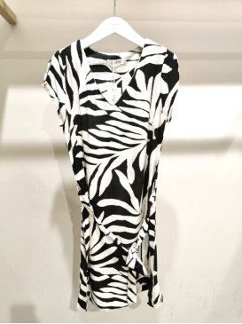 Robe courte imprimée col V