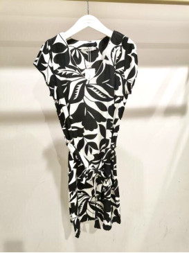Robe courte imprimée col V