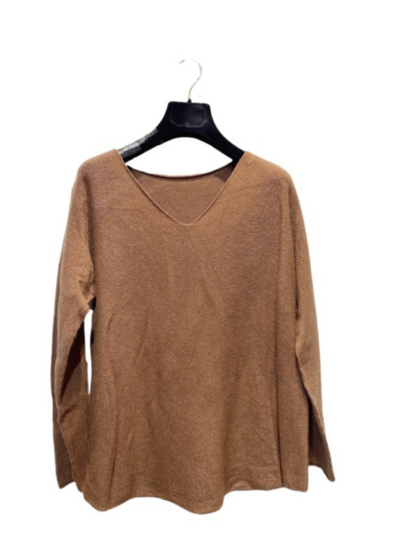 Pull fin col V coupe droite sans laine.