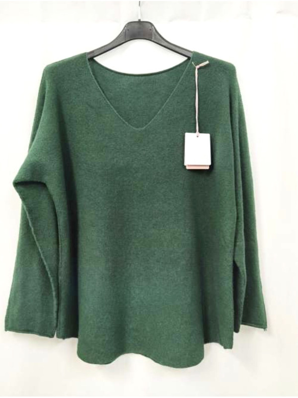 Pull fin col V coupe droite sans laine.