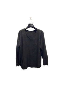 Pull fin col V coupe droite sans laine.