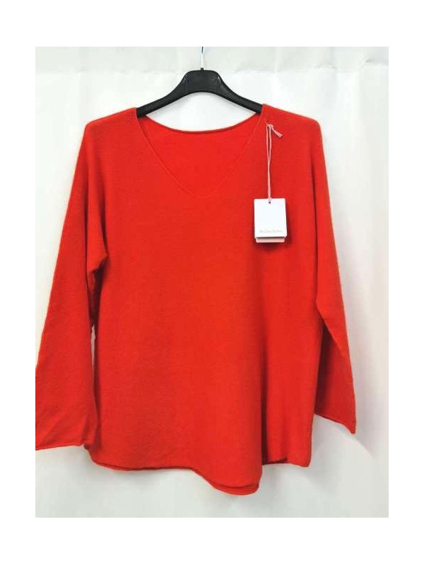 Pull fin col V coupe droite sans laine.