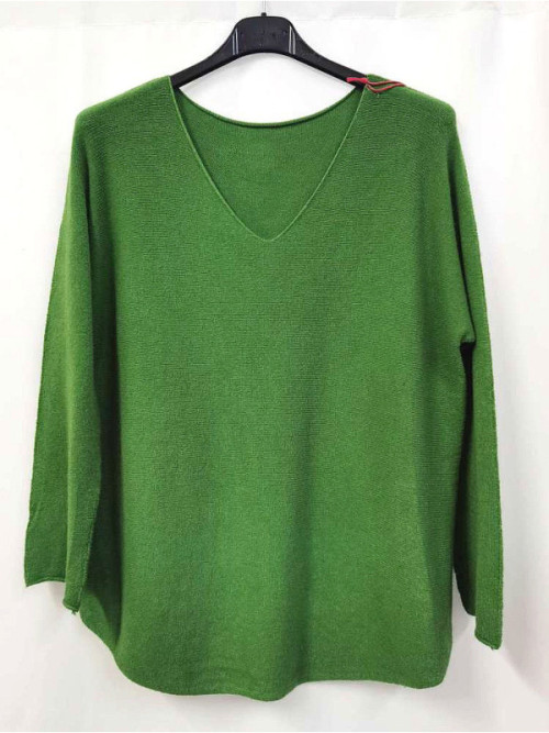 Pull fin col V coupe droite sans laine.