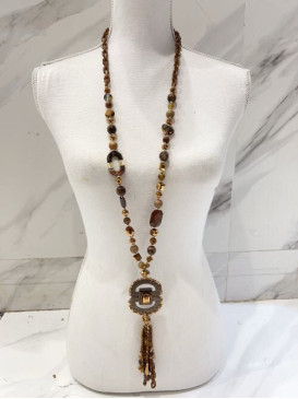 Collier perles et ovale nacré