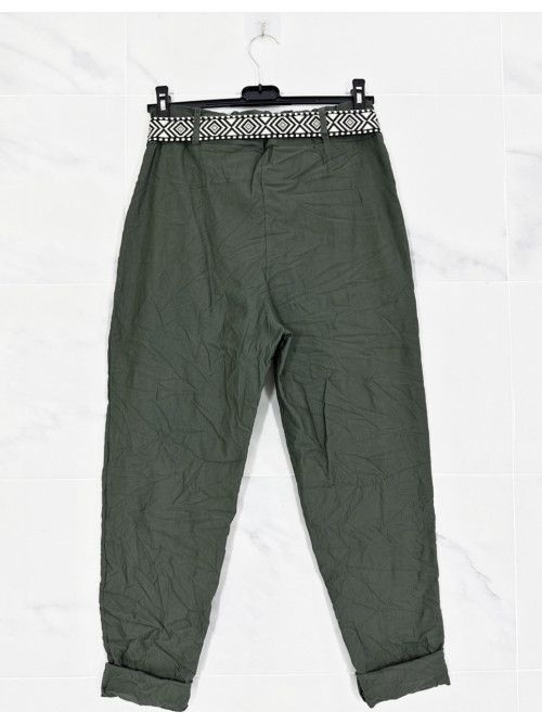 Pantalon stretch froissé avec ceinture