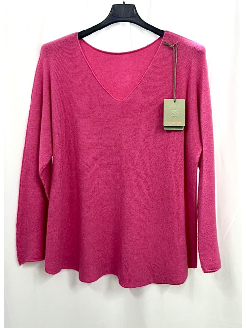 Pull fin col V coupe droite sans laine.