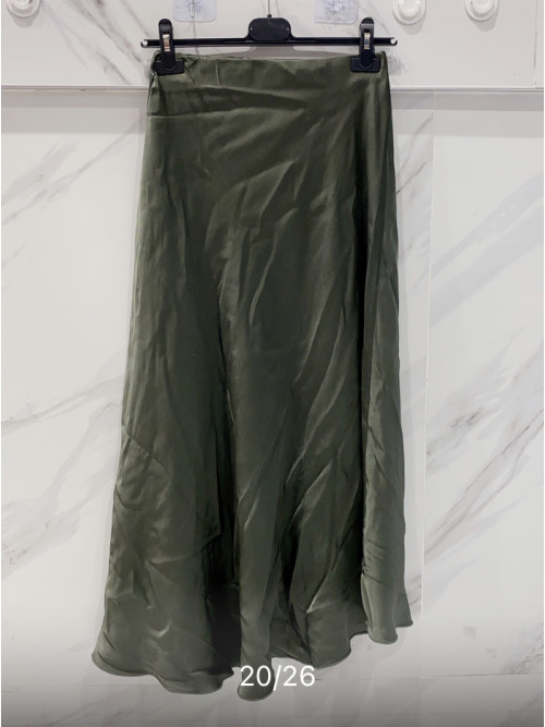 Jupe longue en satin unie