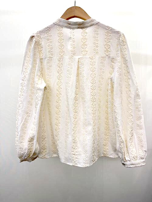 Chemise manches longues col officier broderie anglaise
