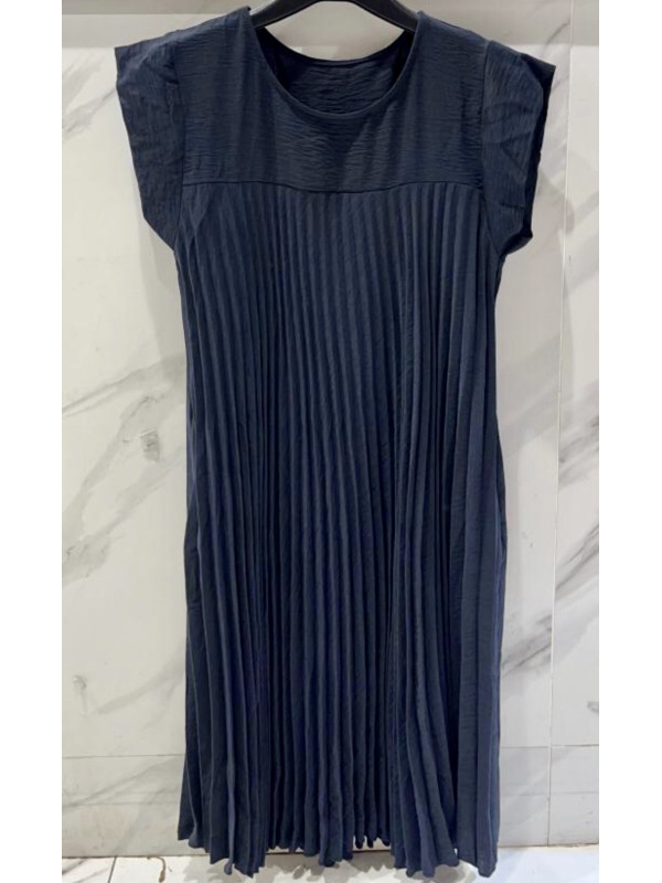 Robe plissée courte manches courtes