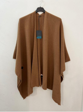 Poncho frangé avec bouton...