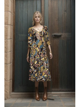 Robe longue évasée imprimée...