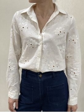 Chemise brodée fleurs et...