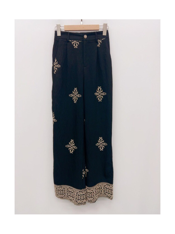 Pantalon motifs brodés