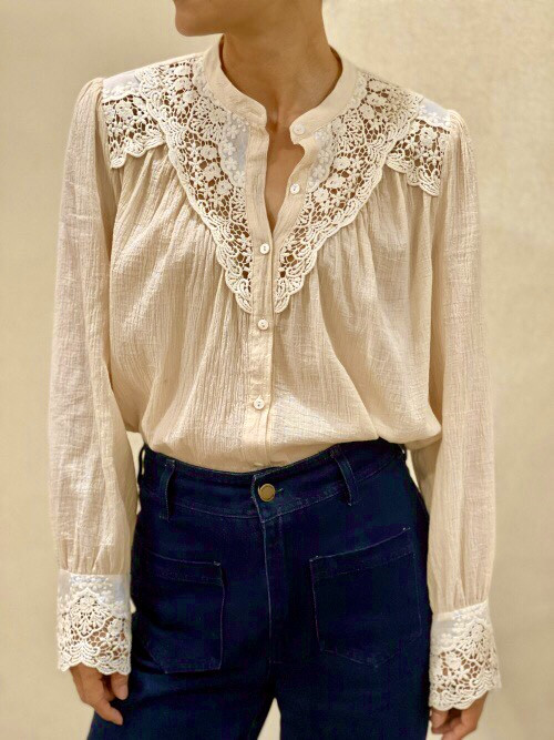 Chemise avec plastron guipure ajouré