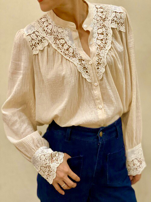 Chemise avec plastron guipure ajouré
