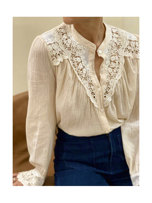 Chemise avec plastron guipure ajouré