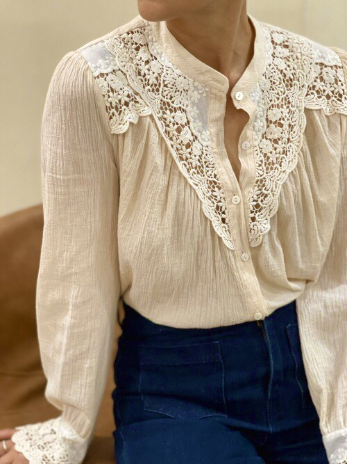 Chemise avec plastron guipure ajouré