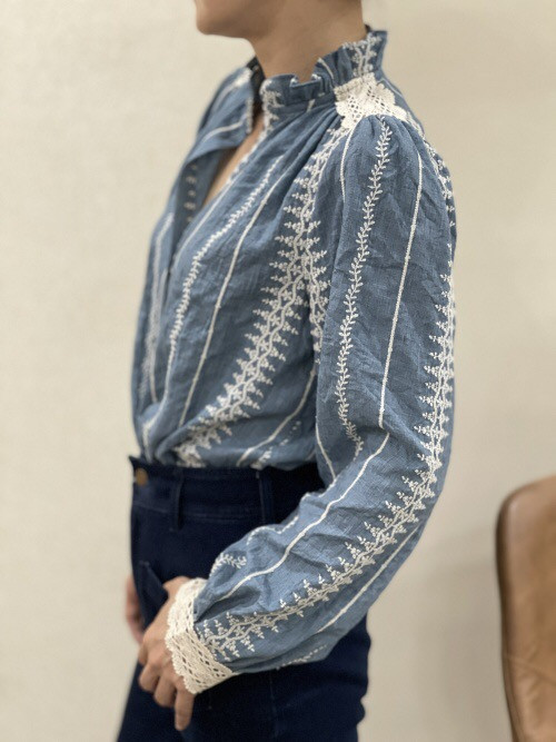 Chemise en chambray brodée manches longues