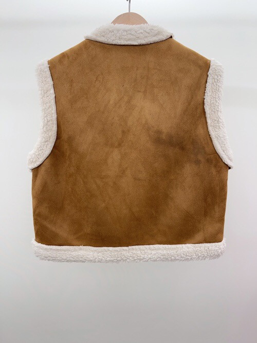 Gilet simili daim brodé