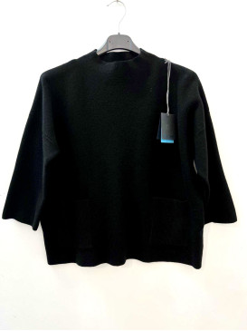 Pull crop col montant...