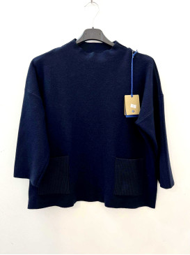 Pull crop col montant...