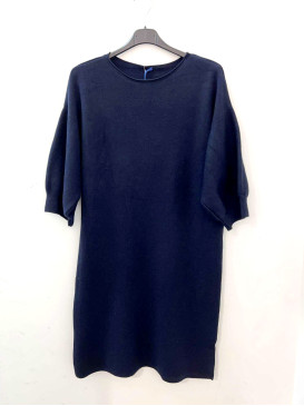 Robe droite courte col rond...