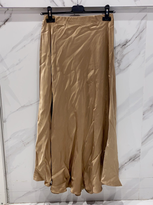 Jupe longue en satin unie