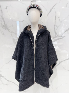 Manteau cape en teddy avec...
