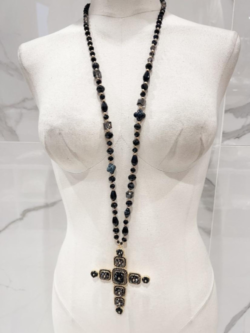 Collier fantaisie croix et perles