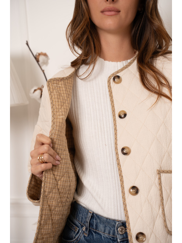 Veste matelassée col rond boutons