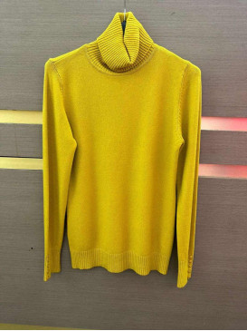 Pull col roulé manches...