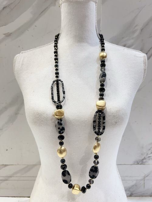 Collier perles et tissu léopard