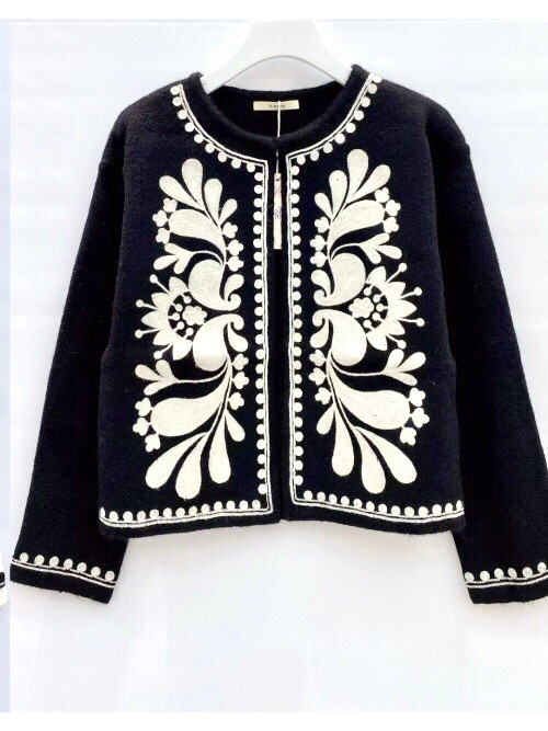 Gilet col rond manches longues avec broderies
