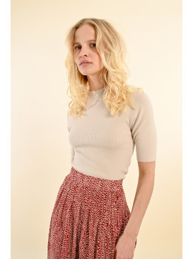 Pull col montant manches...
