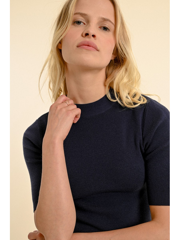 Pull col montant manches courtes