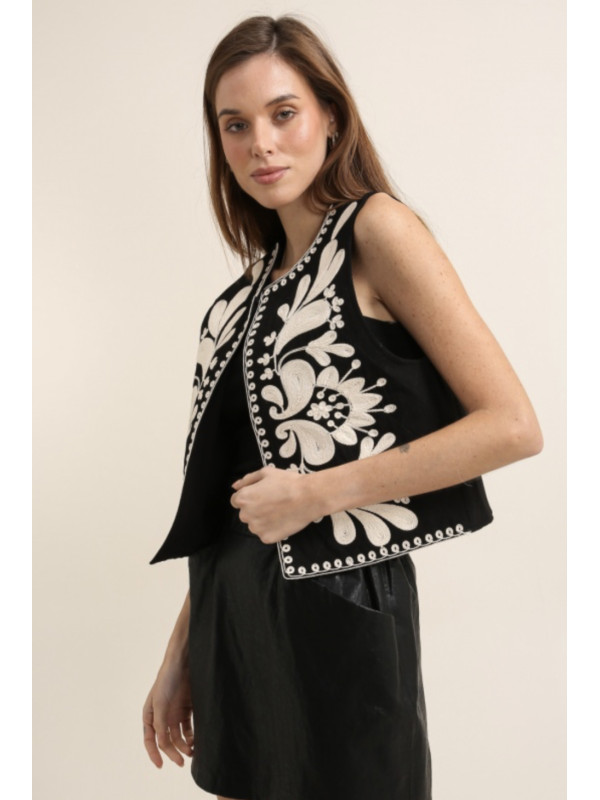 Gilet sans manche brodé
