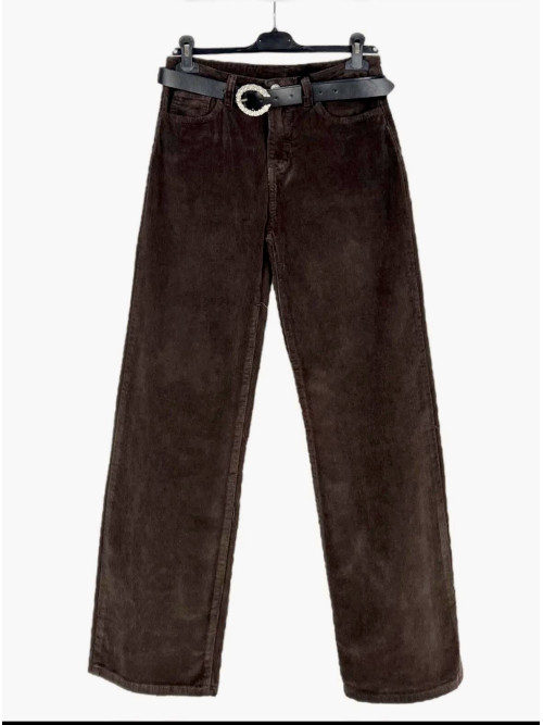 Pantalon en velours mille raies et ceinture strassée