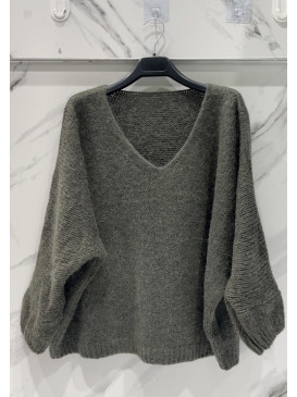 Pull col V droit manches...