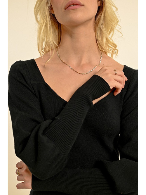 Pull col cœur manches longues resserrées aux poignets