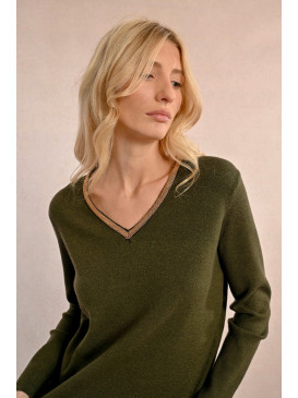Pull col V gansé chaînettes...
