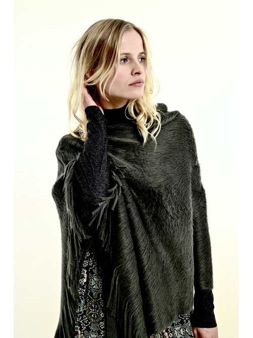 Poncho col V frangé