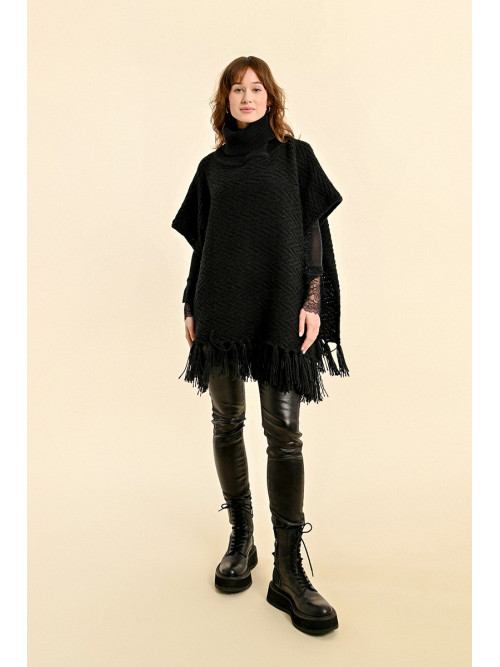 Poncho long frangé col roulé