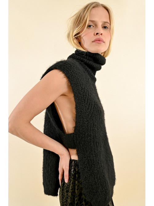 Pull col roulé sans manche