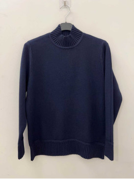Pull droit col montant...