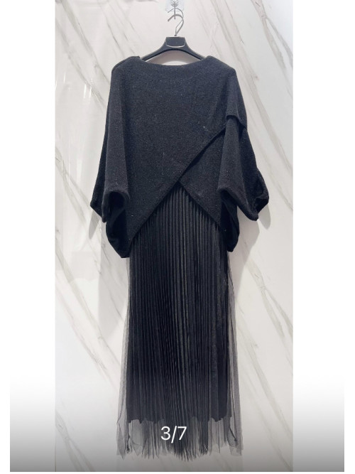 Robe longue plissée sans manche avec pull cache cœur